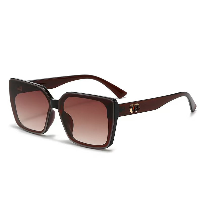 Damen oversized Sonnenbrille mit robustem Rahmen und dezenten Gläsern Brehn