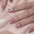 Künstlerisches Press-On Nagelset mit eleganten Schleifenakzenten Brehn