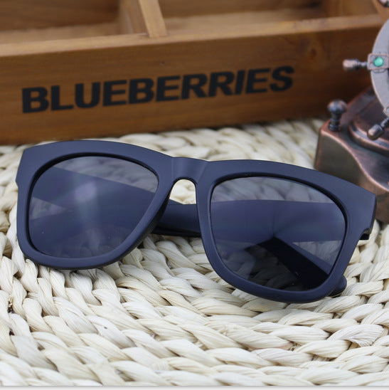 Damen Sportliche Sonnenbrille mit polarisierenden Gläsern Brehn