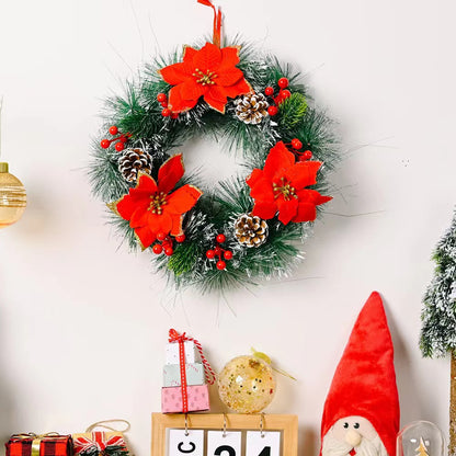 Festlicher Weihnachtskranz mit Tannenzapfen und Beeren Brehn