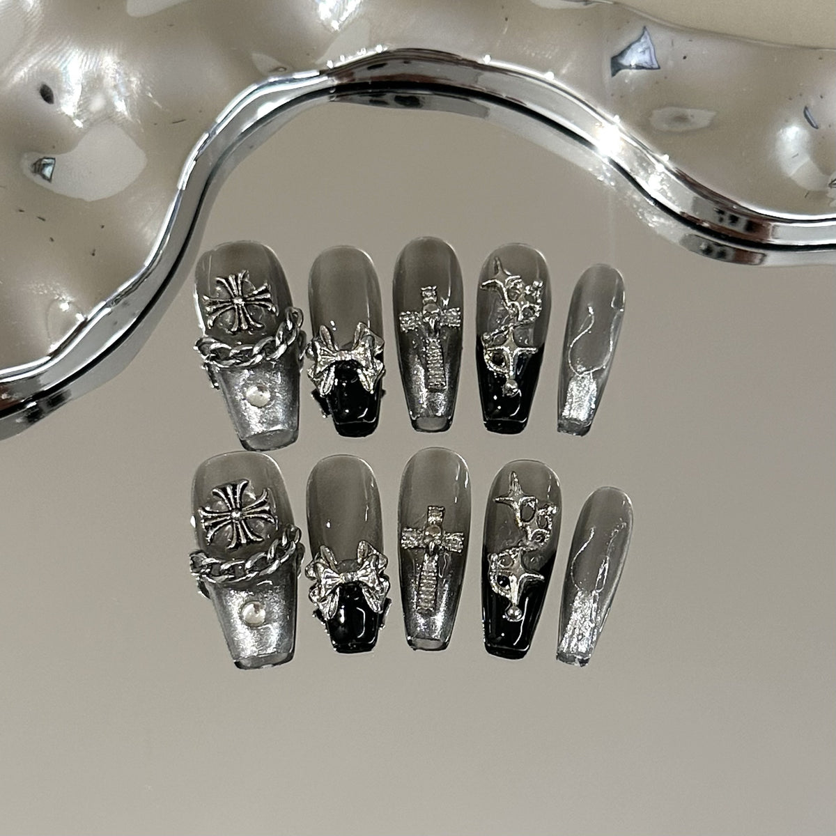 Künstlerisches gotisches Drucknagel-Set