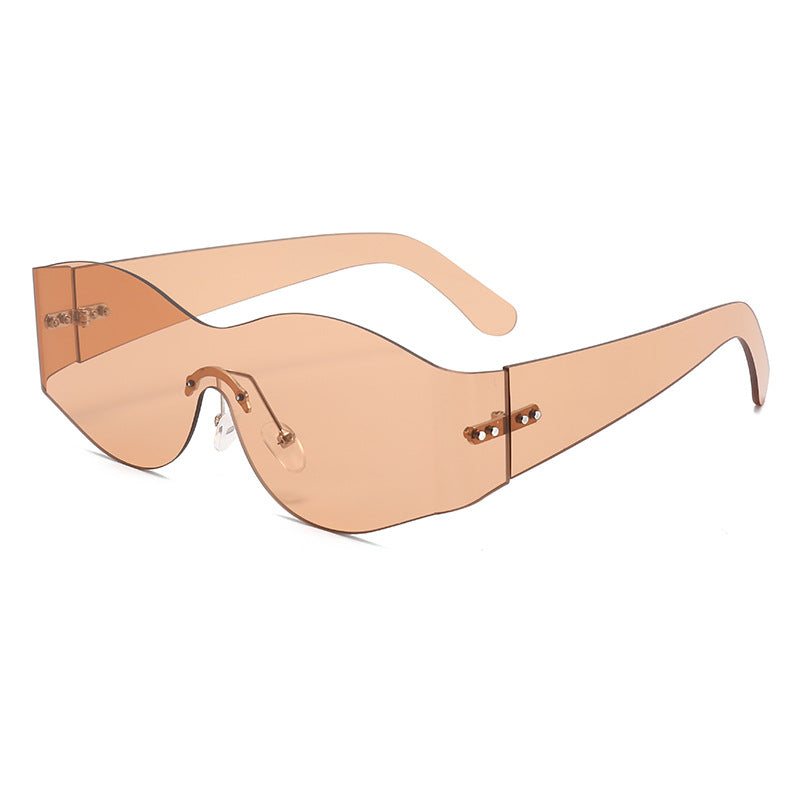 Damen modische Sonnenbrille im futuristischen Look Brehn