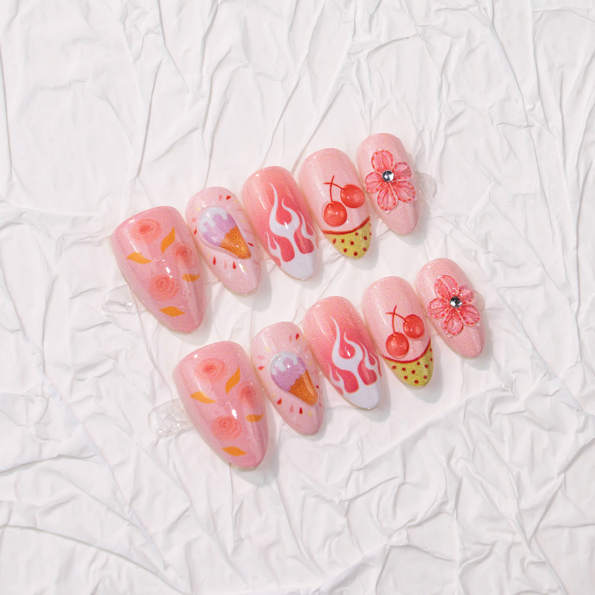 Künstlerische dessertthematische Press-On Nail Art Brehn