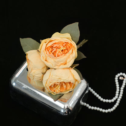 Elegante Blumenarrangement