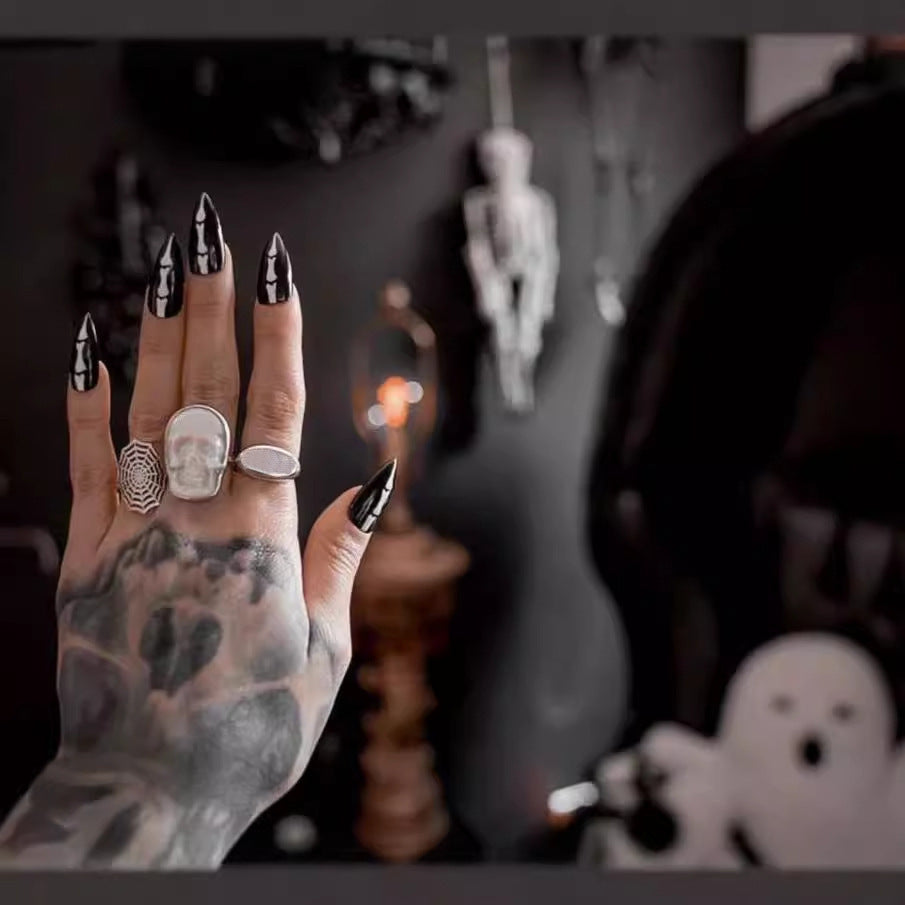 Gothic Skull-Design Stiletto Press-On Nägel Brehn