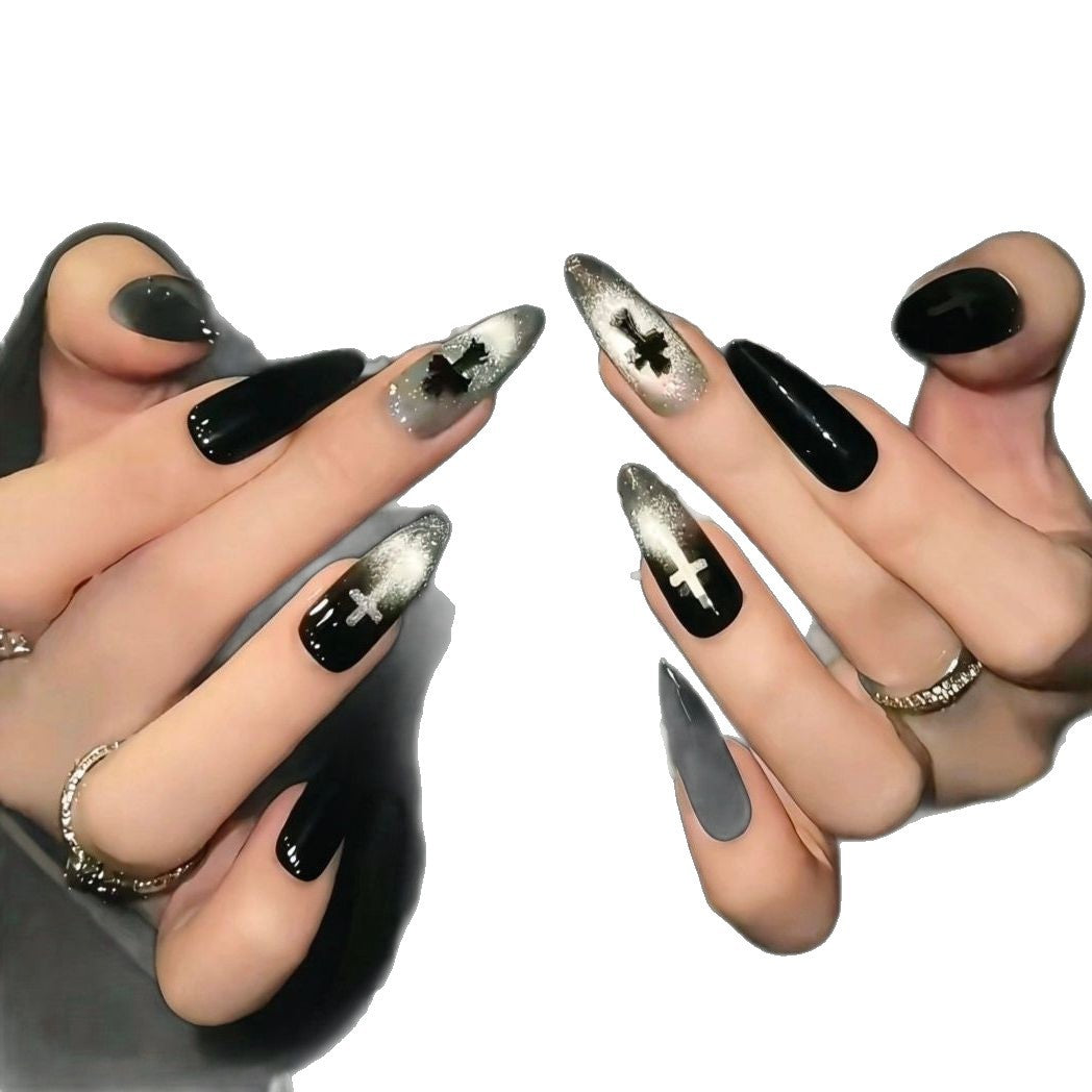 Künstlerische Nagelkunst Brehn