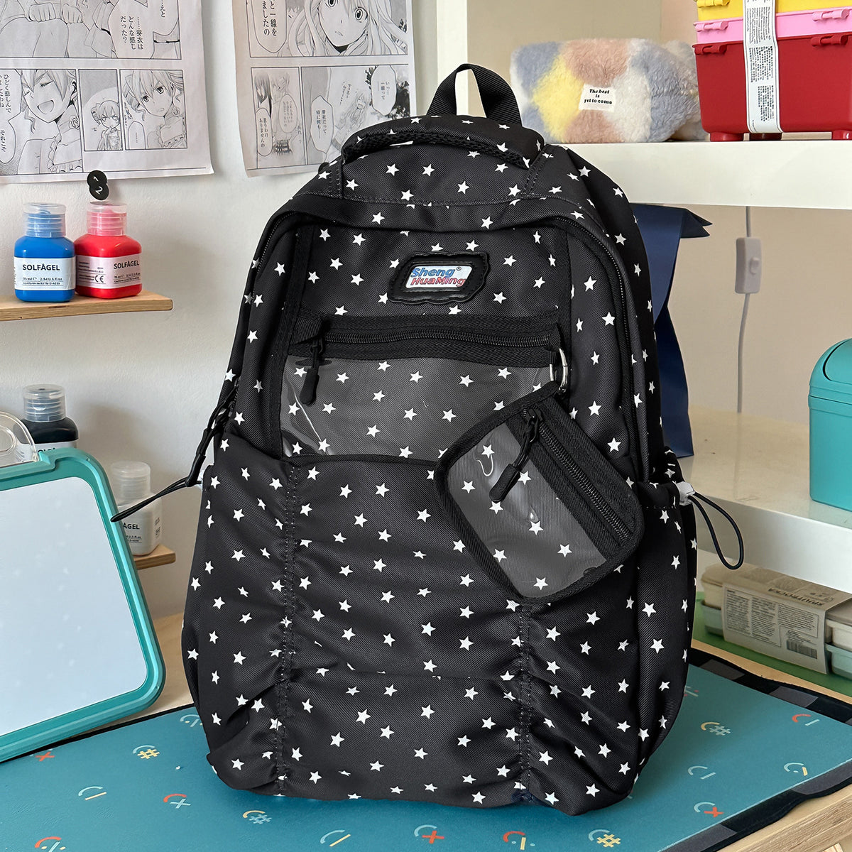 Stylische Mehrfach-Taschen-Rucksack mit Sternakzenten Brehn