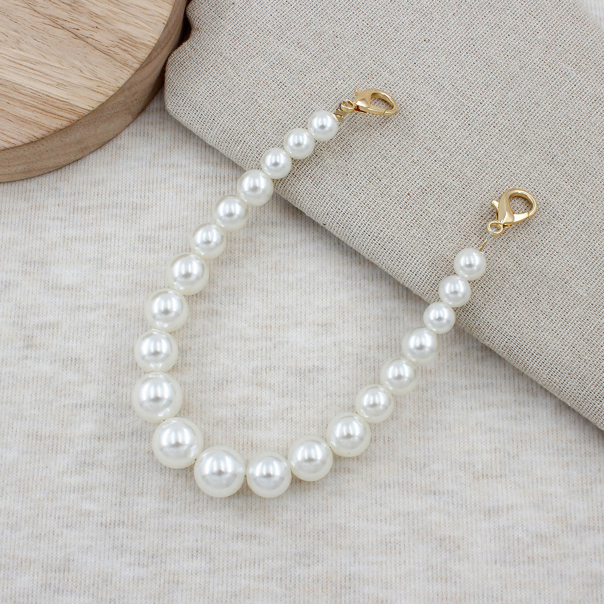 Elegantes Perlenaccessoire Brehn