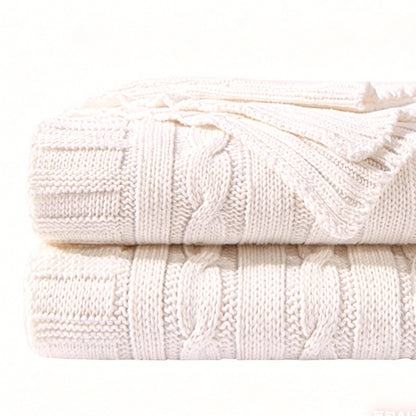 Gemütliche Kabelstrick-Wurfdecke