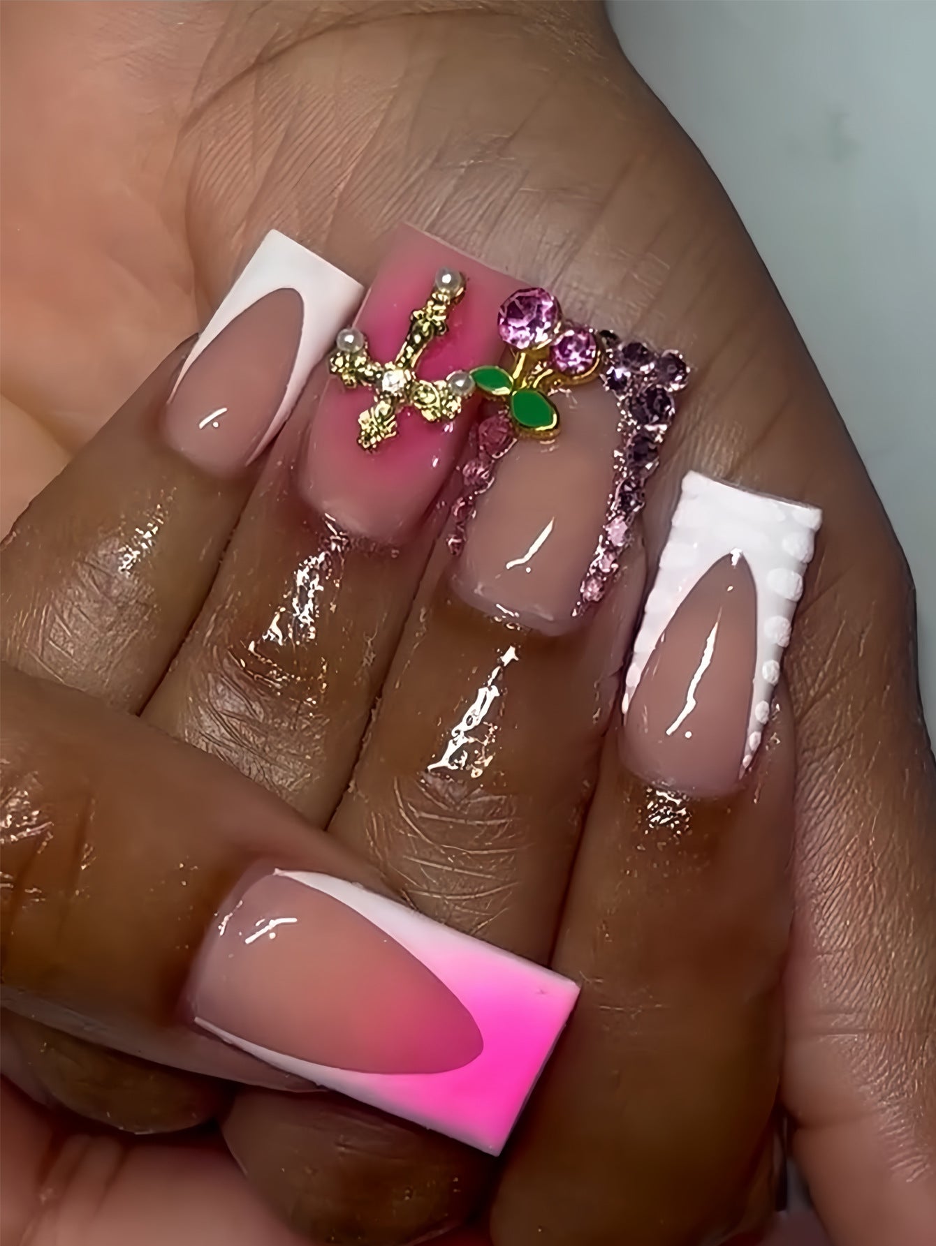Glamouröse Strass-beglitterte Nagelkunstverlängerungen Brehn
