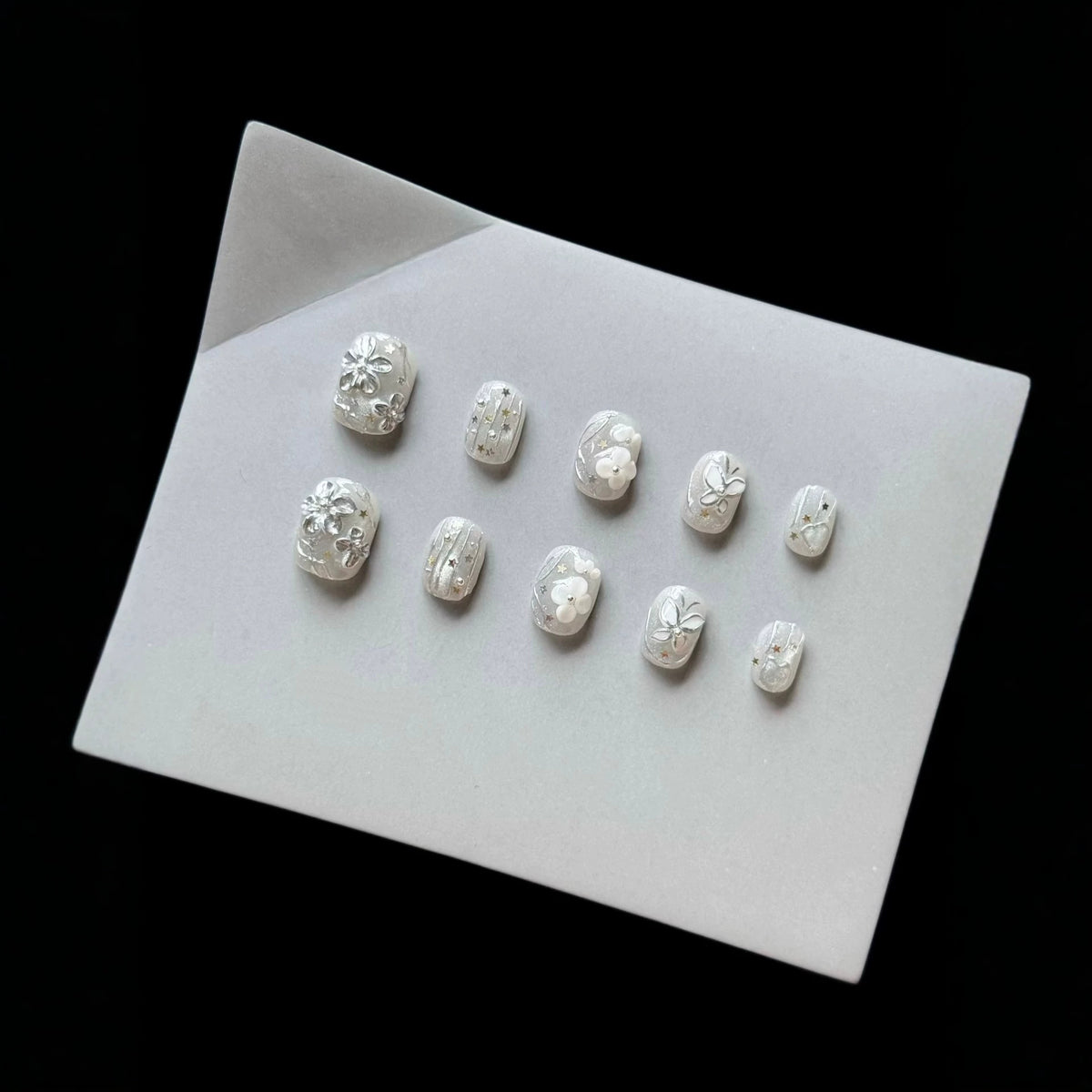 Künstlerische Floral Press-On Nagelkollektion  1791772956