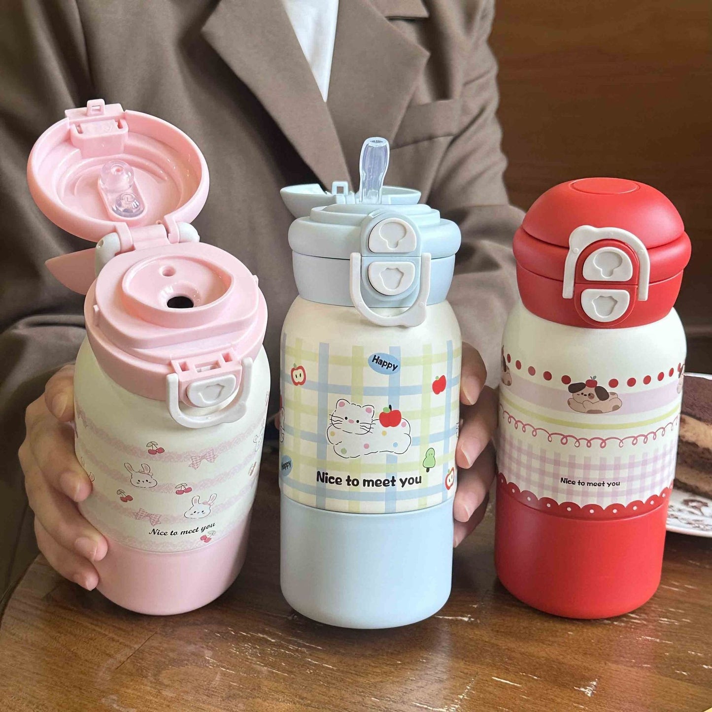 Damen Isoliertrinkflasche mit praktischem Klappverschluss und fröhlichem Design Brehn