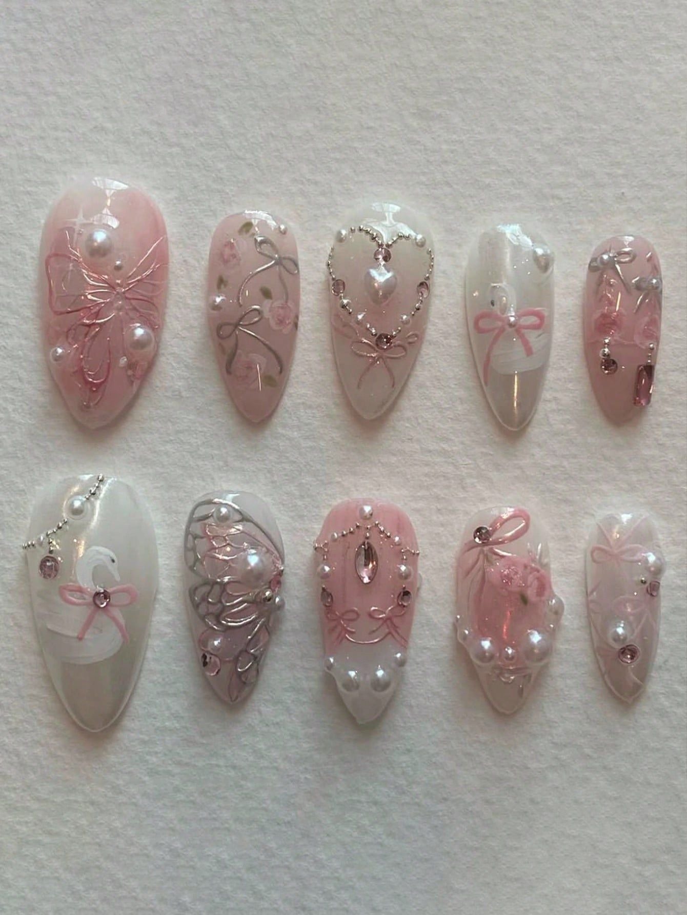 Dekorative 3D Schleife und Perle Press-On Nagelkunst Brehn