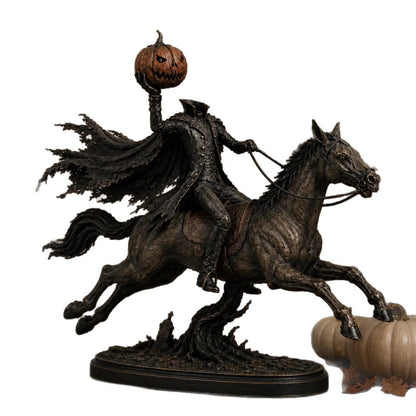Dekorative Halloweenfigur auf Pferd mit Kürbis Brehn