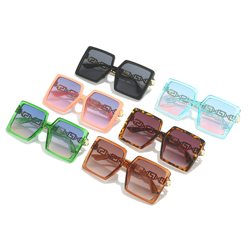 Damen quadratische Sonnenbrille mit luxuriösen Akzenten Brehn