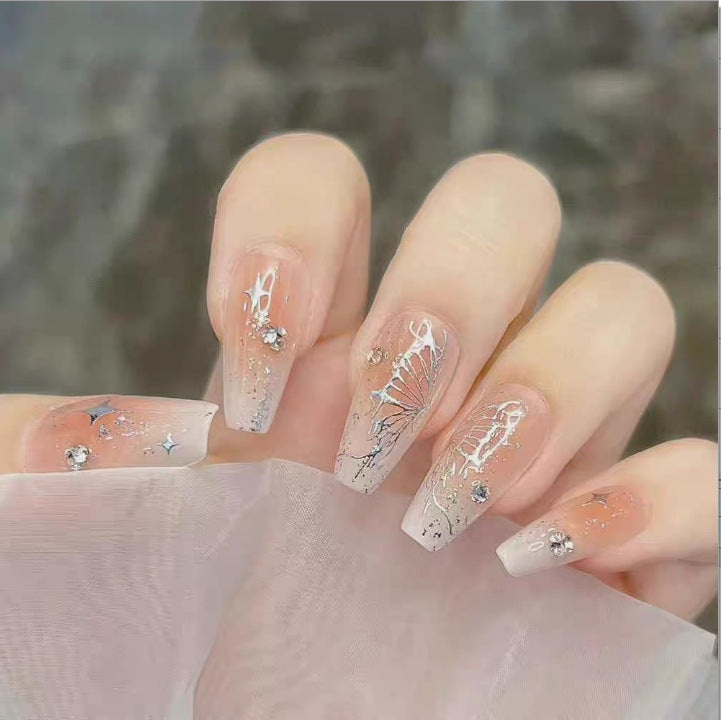 Kunstvolle Nagelspitzen Design Brehn