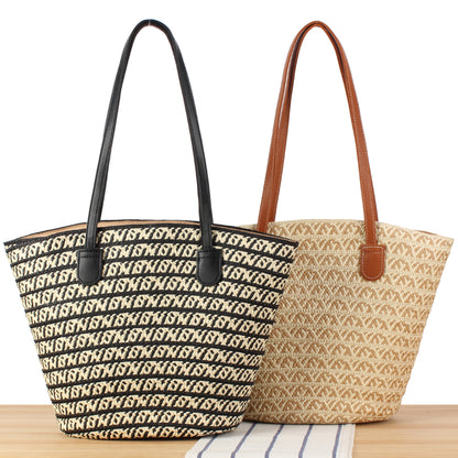 Designer-Strohtasche mit Kontrastierendem Muster und Eleganten Ledergriffen Brehn
