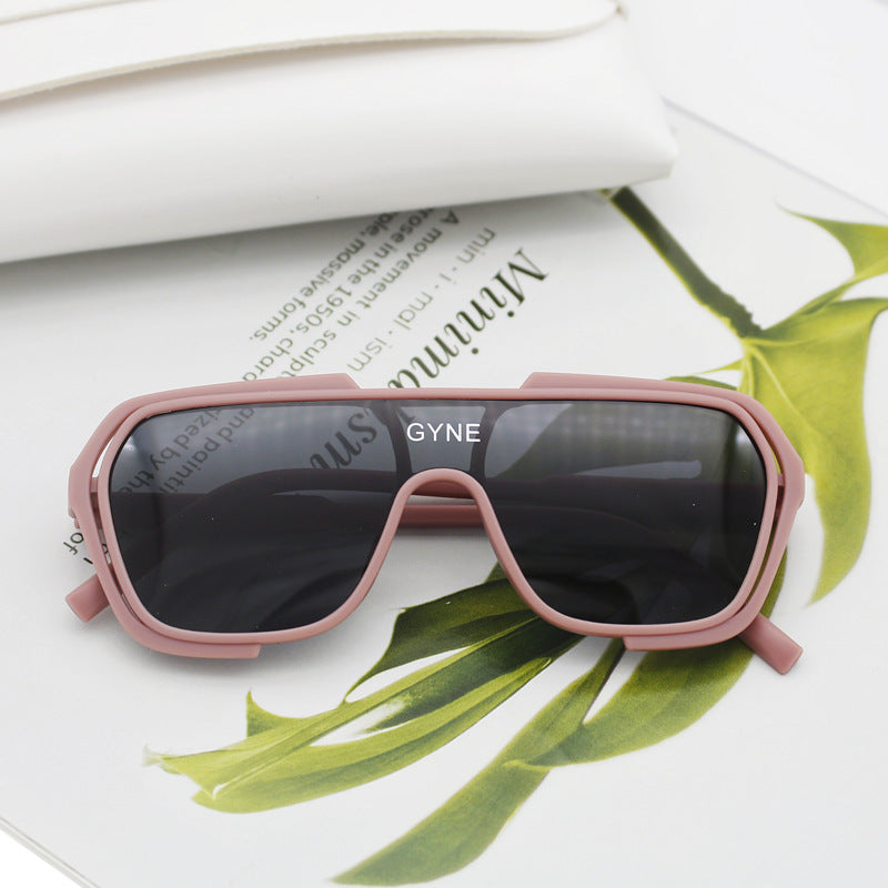 Damen Sportliche Sonnenbrille mit modernem Design Brehn