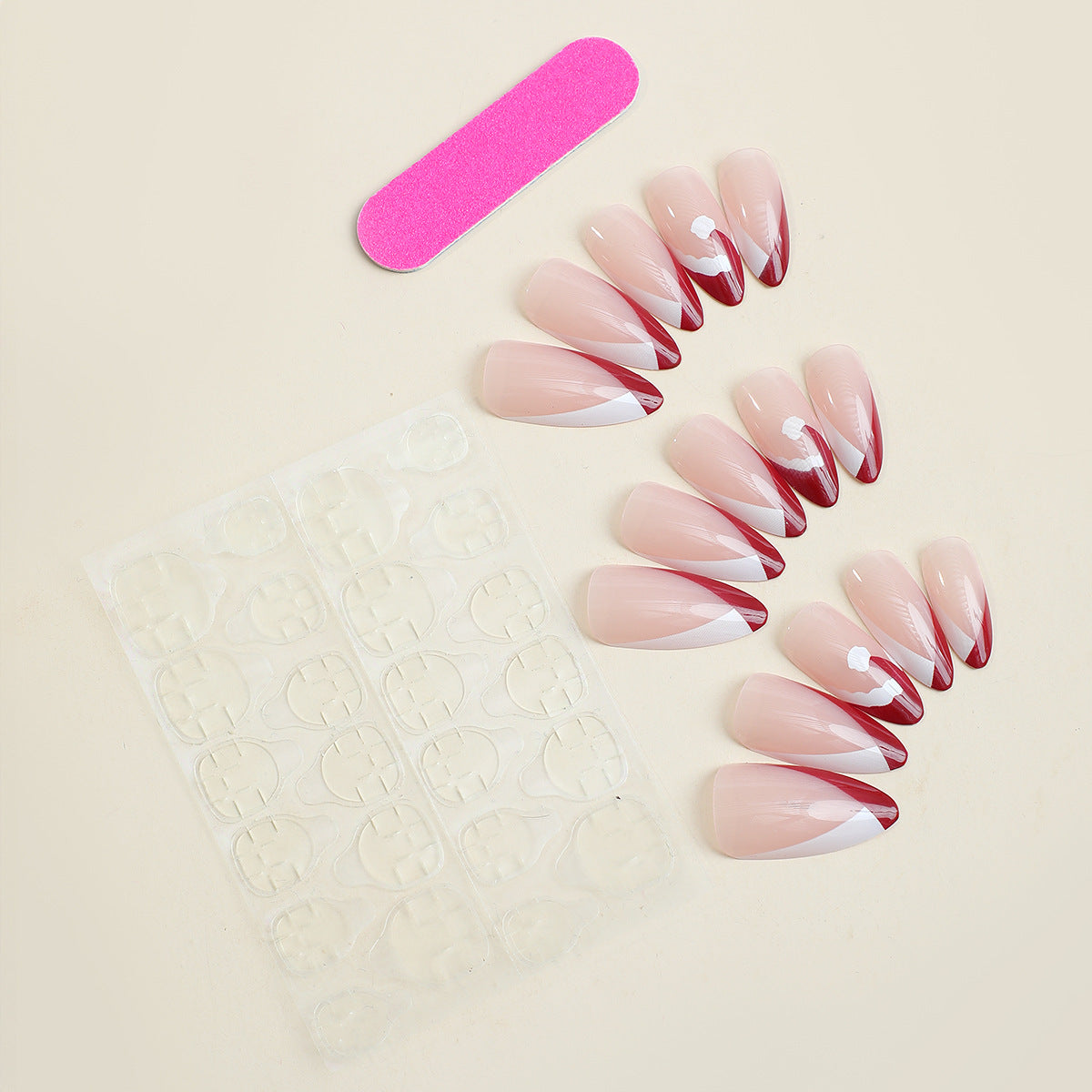 Kunstnagelset mit stilvollem French-Tip-Design und eleganten Farbverläufen Brehn