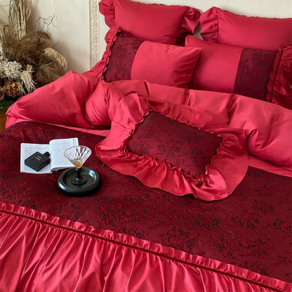 Luxuriöses Satin-Bettwäsche-Set mit Rüschen und Spitzenapplikation
