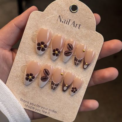 Elegantes florales Design Druck-On-Nagelkunst-Set Brehn