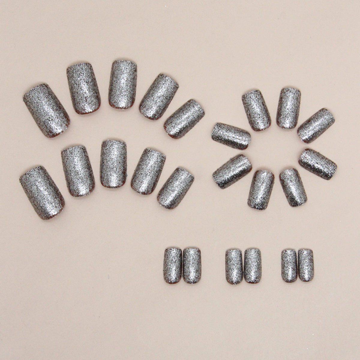 Glitzernde Press-On Nagelverlängerungen Brehn