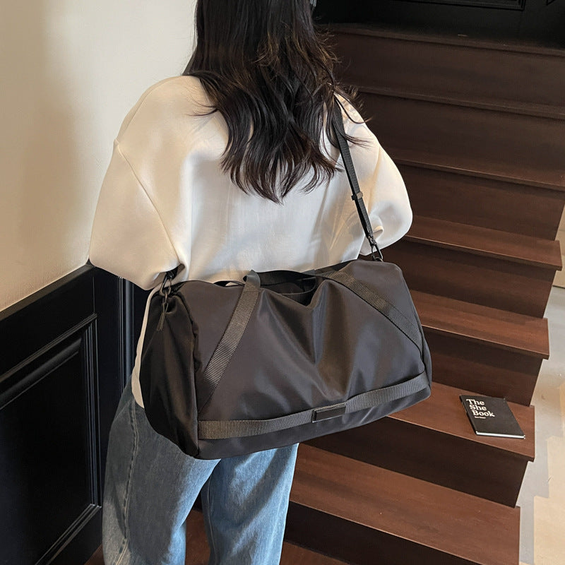 Vielseitige Sport-Duffel-Tasche mit Wasserabweisendem Material Brehn