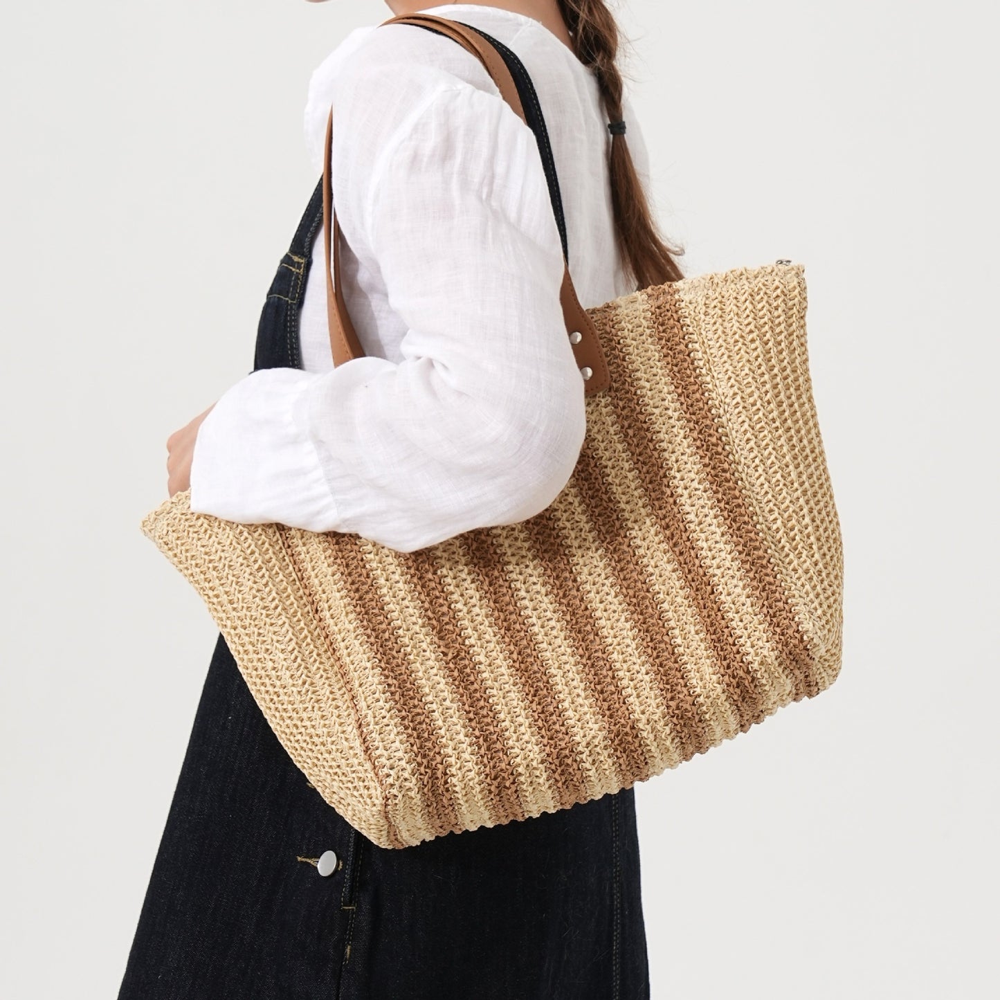 Handgefertigte Strandtasche mit Strukturiertem Streifenmuster Brehn