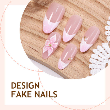 Kunstnagelset mit romantischen Blüten und eleganten Designakzenten Brehn