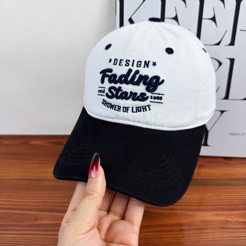 Damen bestickte Kapuze mit inspirierendem Design Brehn