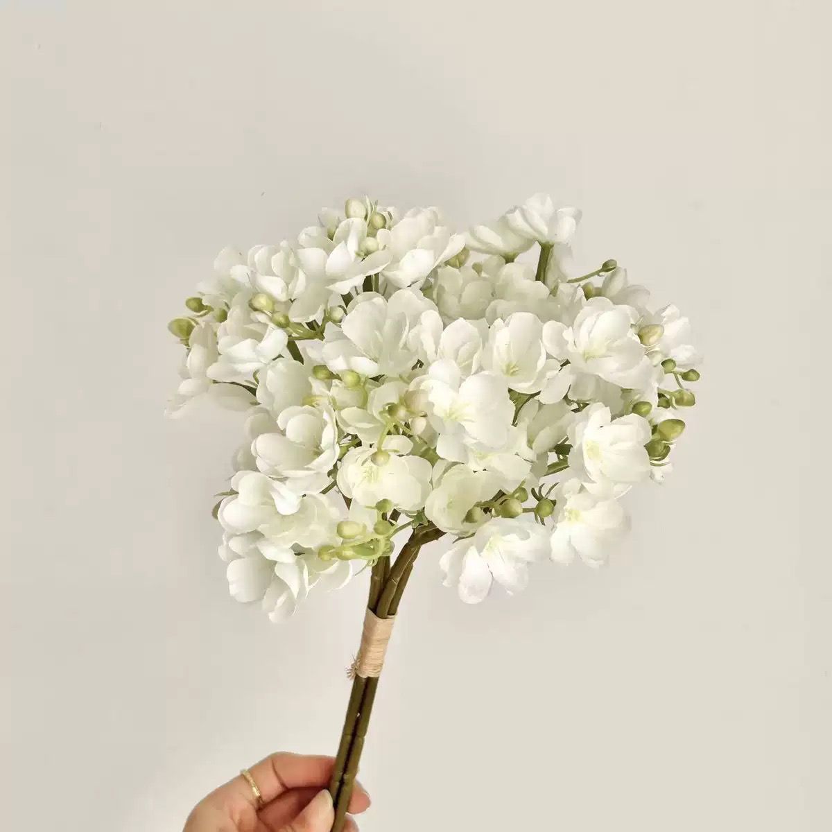 Dekorative Blumenarrangements