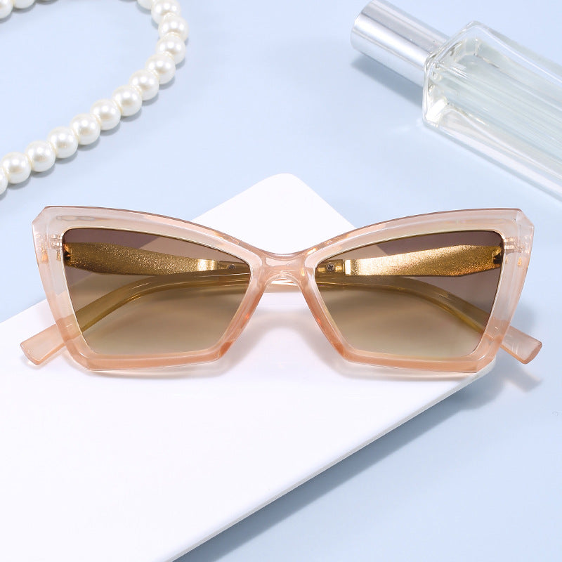 Damen Cat-Eye Sonnenbrille mit luxuriösem transparentem Rahmen Brehn