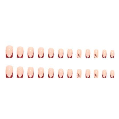 Herzförmiger Rand Nagelkunst Brehn