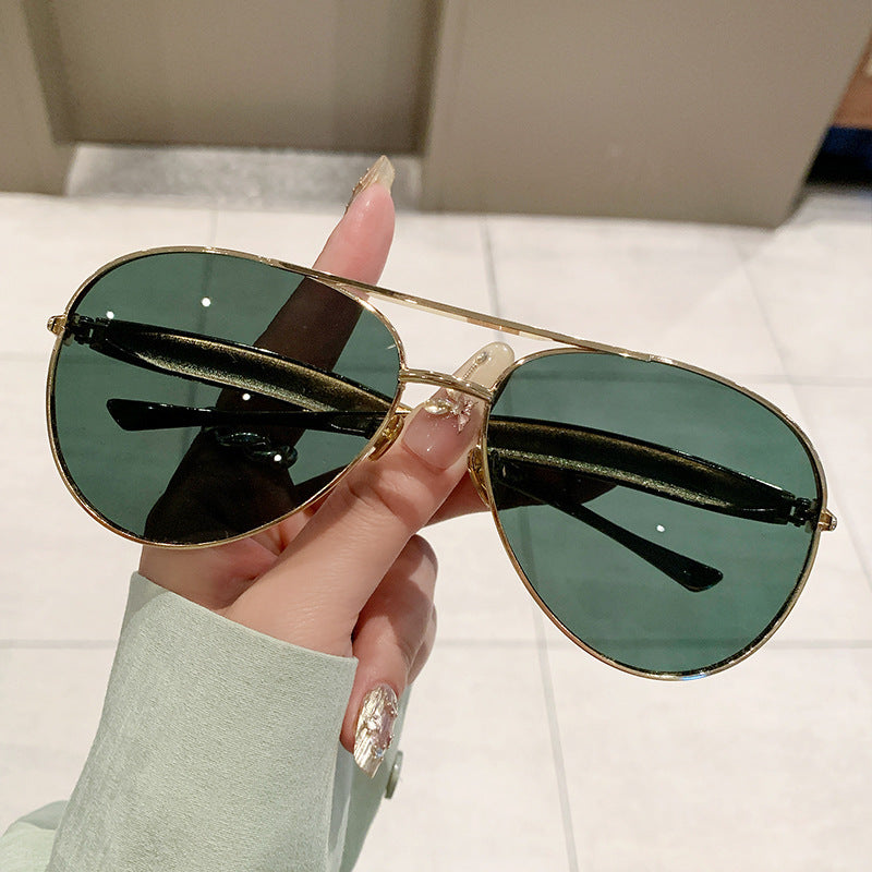 Damen exklusive Designer-Brille mit eleganten Details und hochwertigem Metallrahmen Brehn
