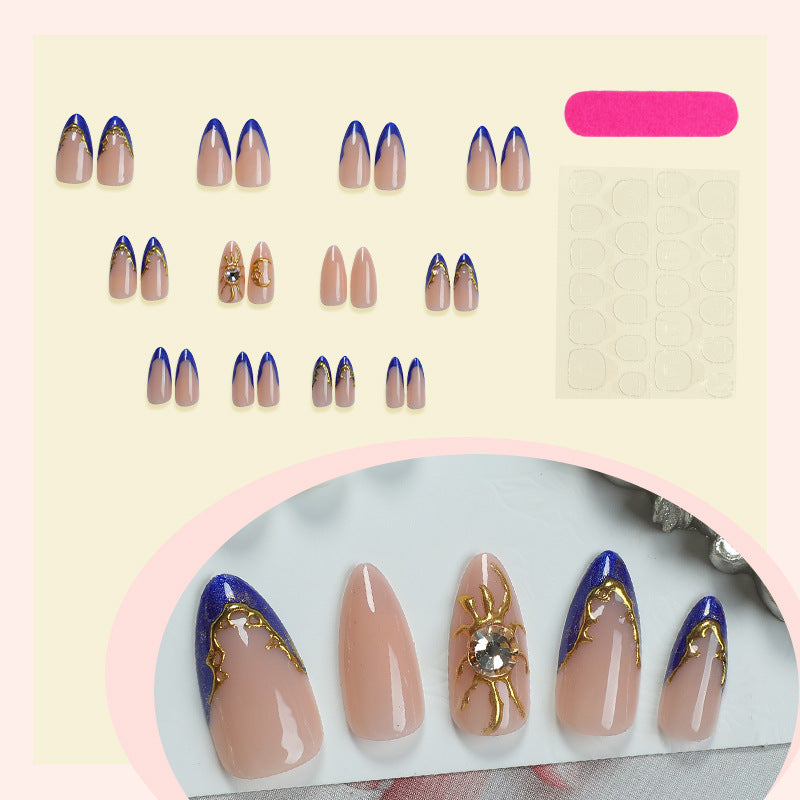 Premium Dekorativer Press-On Nagel Satz mit Gold und Blau Akzent Designs Brehn