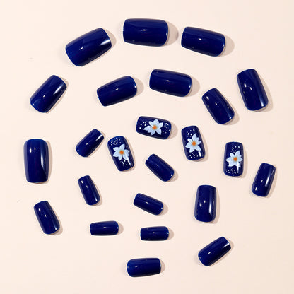 Blumenakzent-Gel-Nagelkunst Brehn