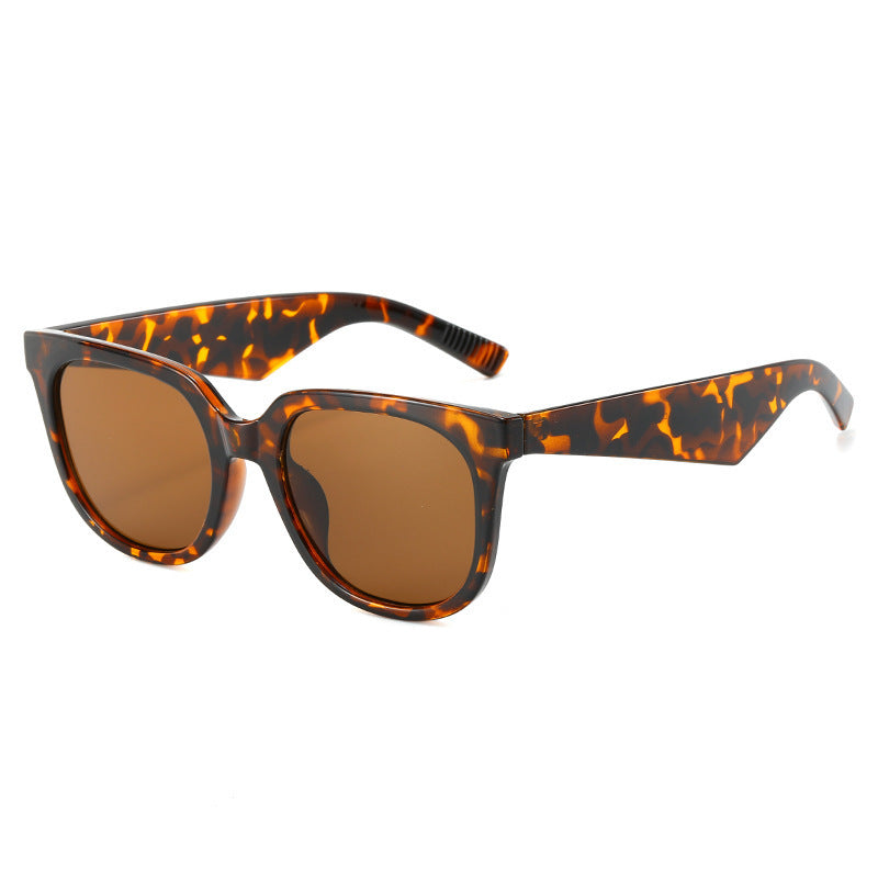 Damen stylische Sonnenbrille im modernen, geometrischen Design Brehn