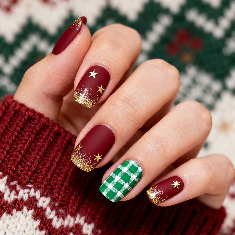 Festliches Kunstnagelset mit Glitzer- und Weihnachtsmotiven Brehn