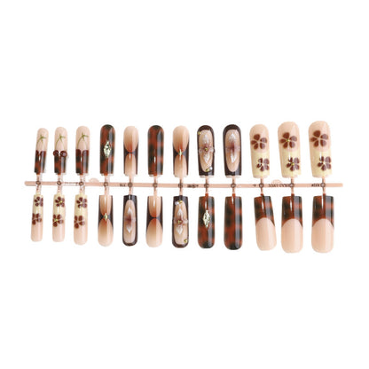 Floral Press-On Nail Set Brehn