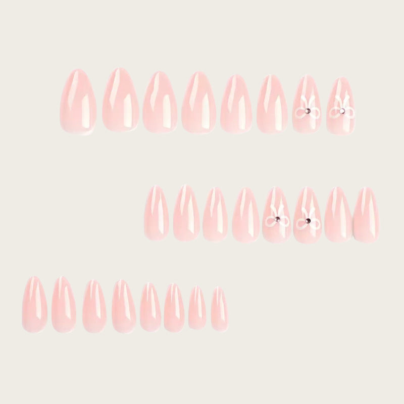 Kunstvolle Nagelverschönerung Brehn