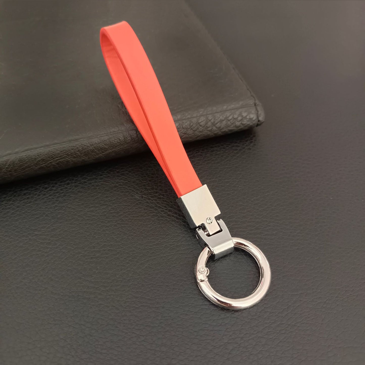 Eleganter Leder-Schlüsselanhänger Halter Brehn