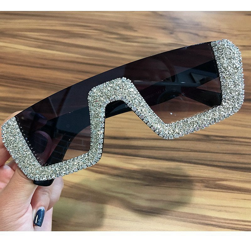 Damen elegante Glitzer-Sonnenbrille mit markantem Rahmen Brehn