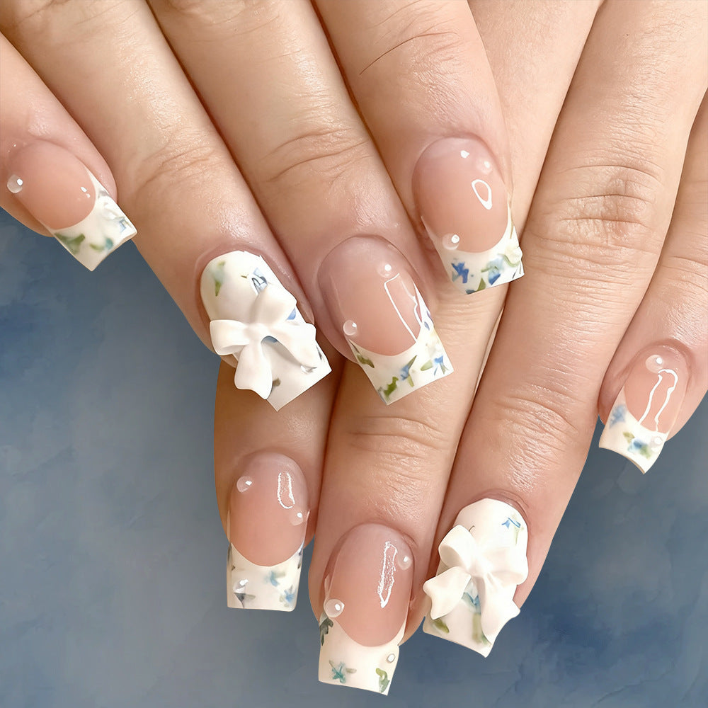 Florale Texturierte Press-On Nagelkunst Brehn