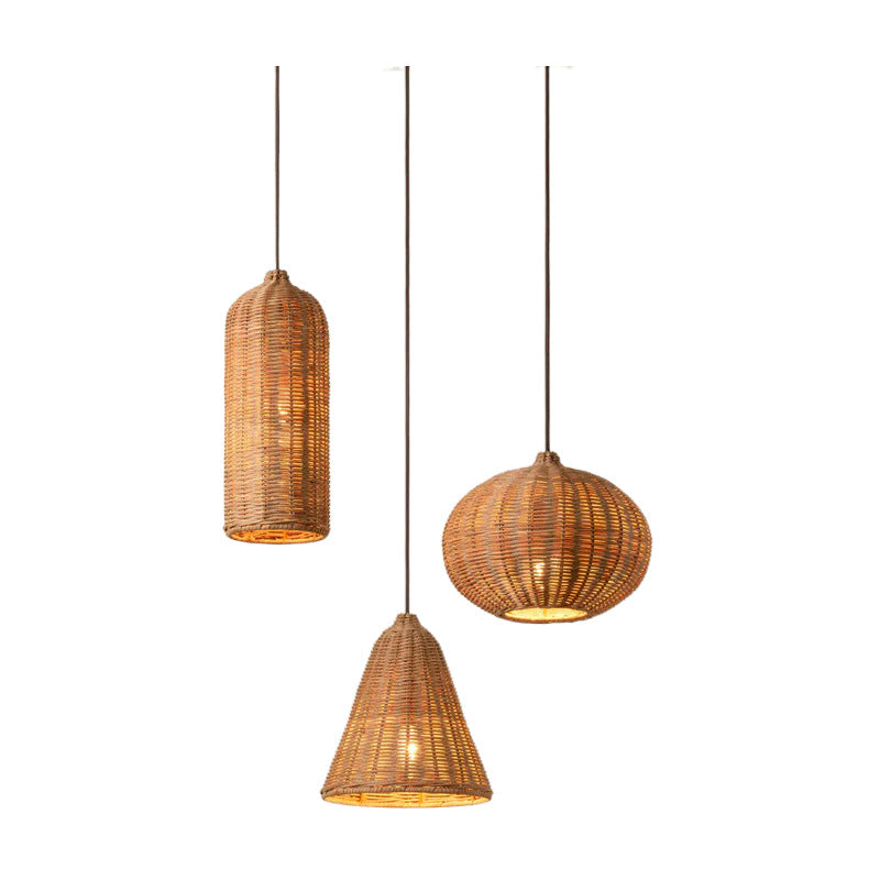 Handgefertigte Pendelleuchte aus geflochtenem Rattan Brehn