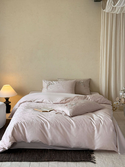 Jacquard-Bettwäsche-Set aus Baumwoll-Satin mit floraler Reliefstruktur Brehn