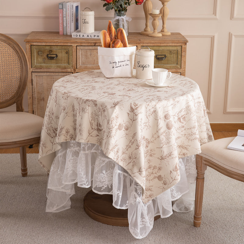 Elegante florale Spitzenoverlay-Tischdecke