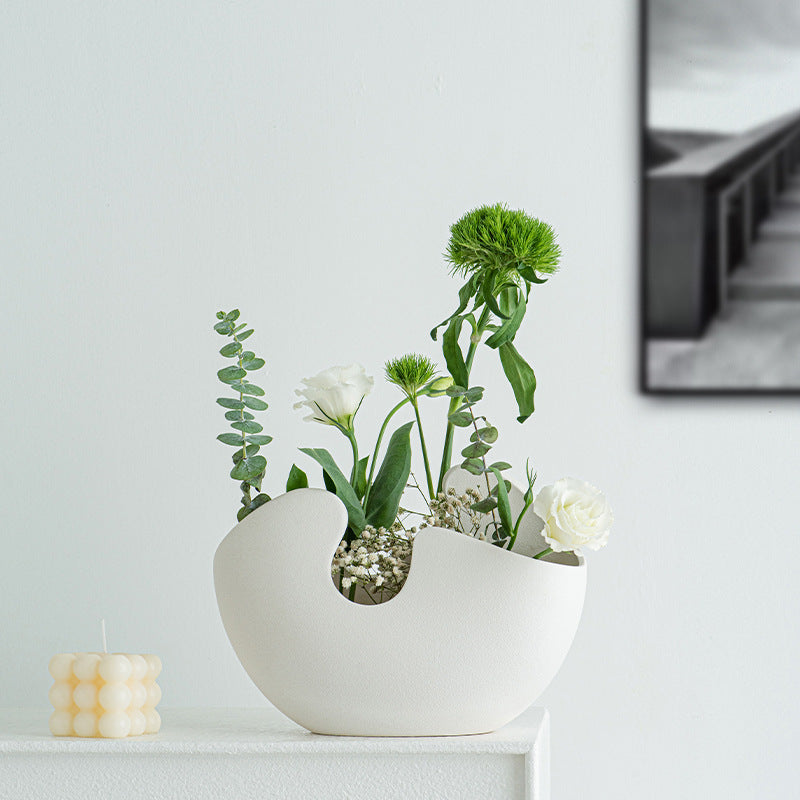Elegante und moderne Keramikvase Brehn