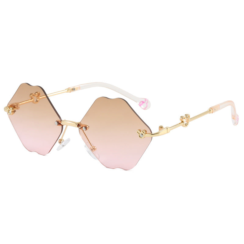 Damen geometrische Oversized-Sonnenbrille mit detailliertem, luxuriösem Rahmen Brehn