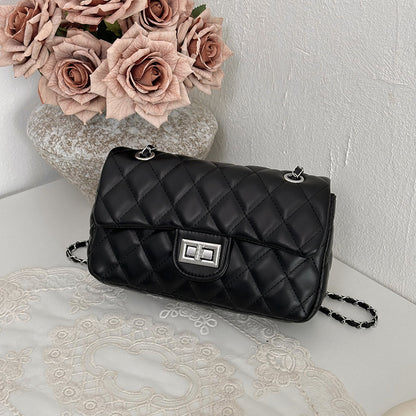 Gequiltete Kettenriemen Abendclutch Tasche