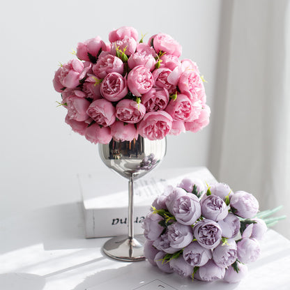 Charmante Blumenarrangement